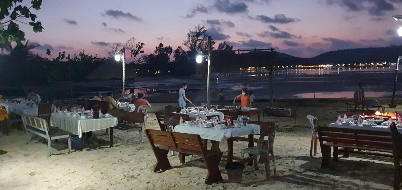 Lodge Mangrove