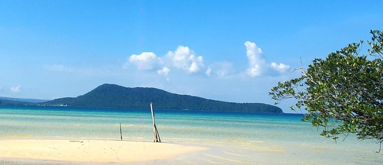 Lodge Mangrove