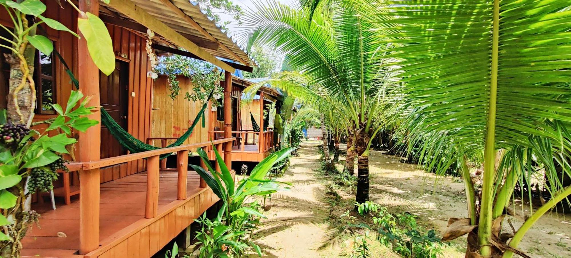 lều Mangrove Đảo Koh Rong Samloem