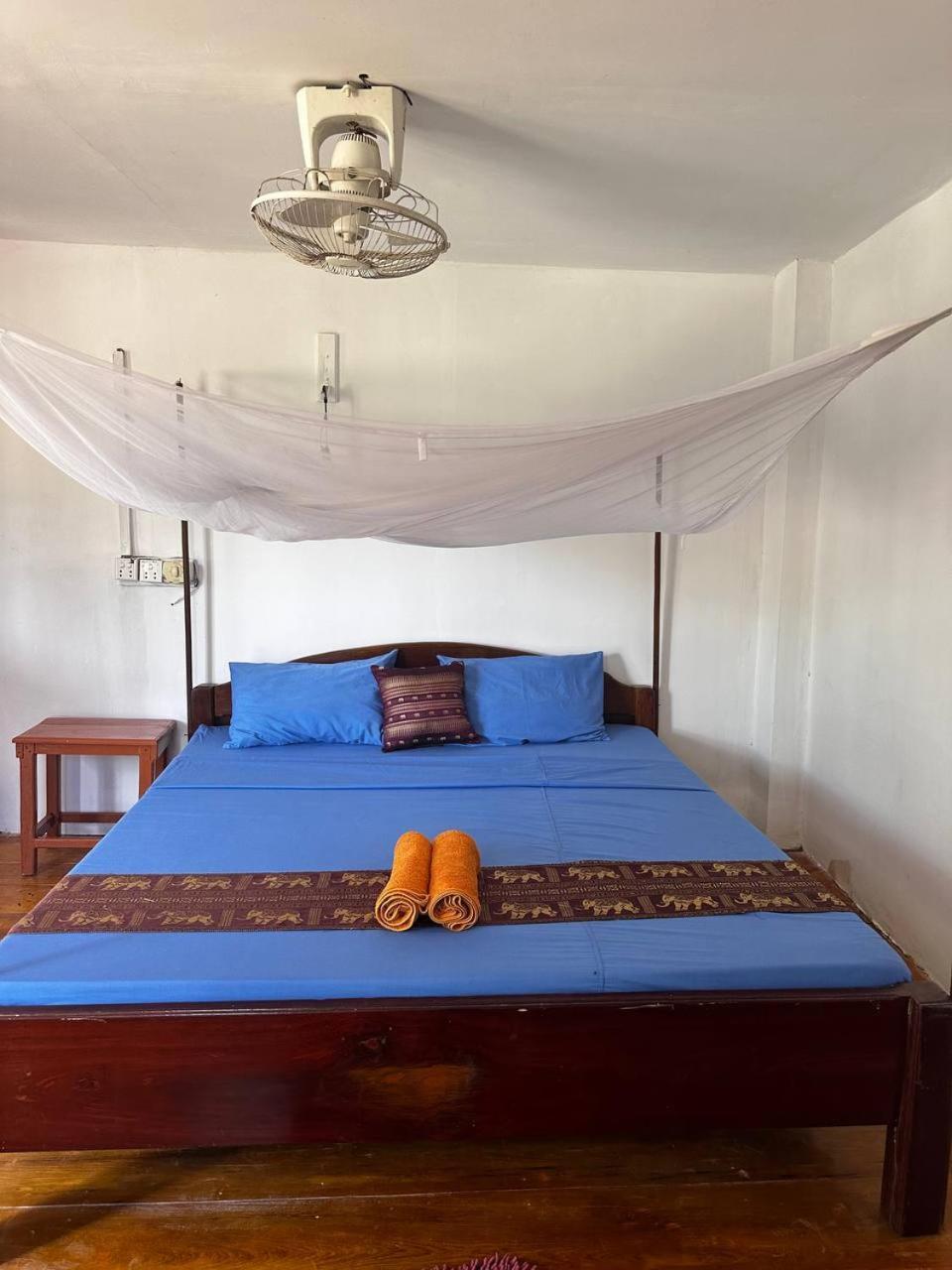 Lodge Mangrove *